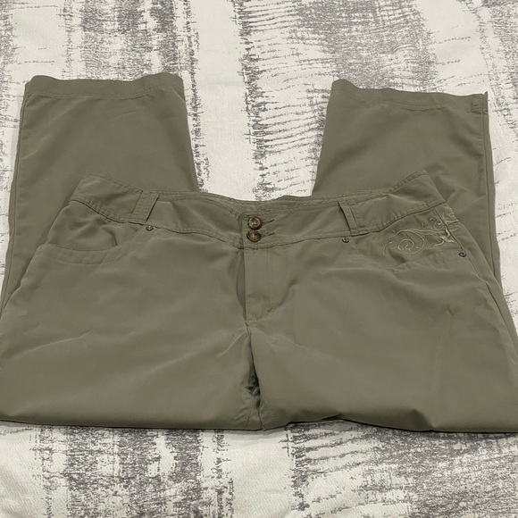 Cabela's Green‎ Straight Leg Pants - Picture 1 of 10